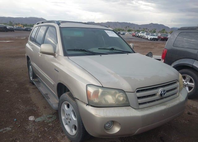 2004 TOYOTA Highlander