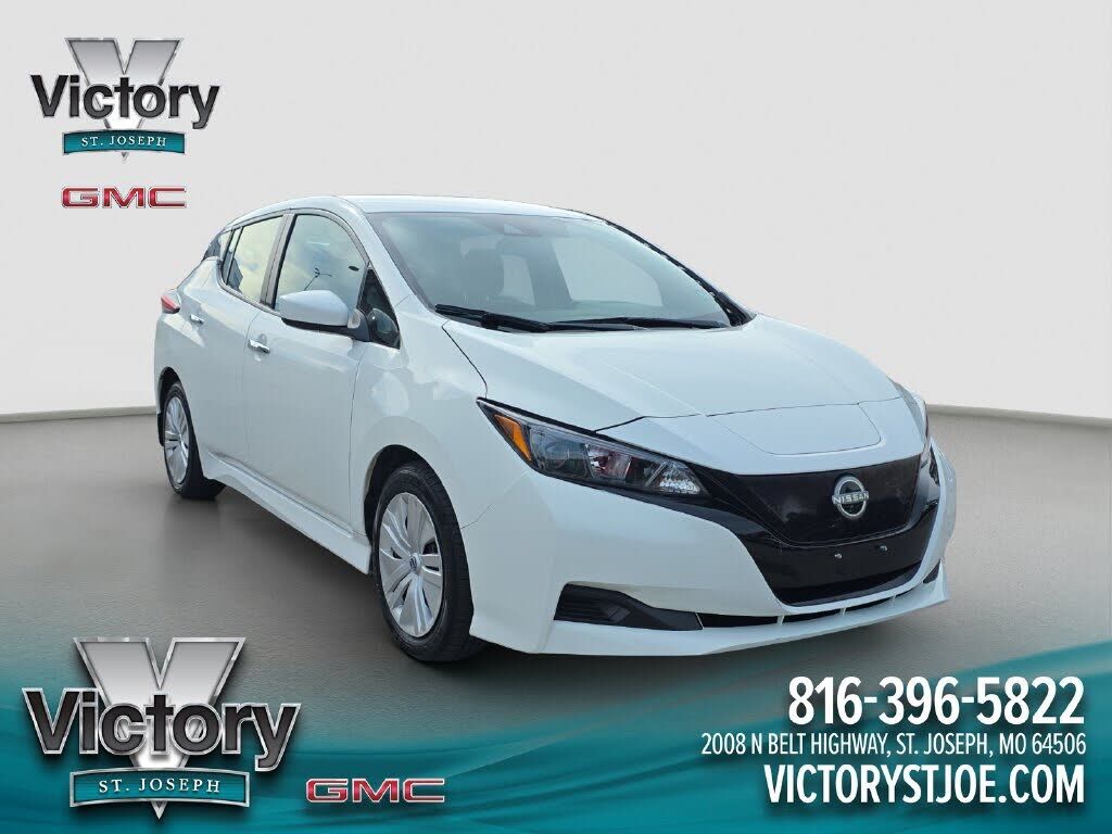 2023 NISSAN Leaf