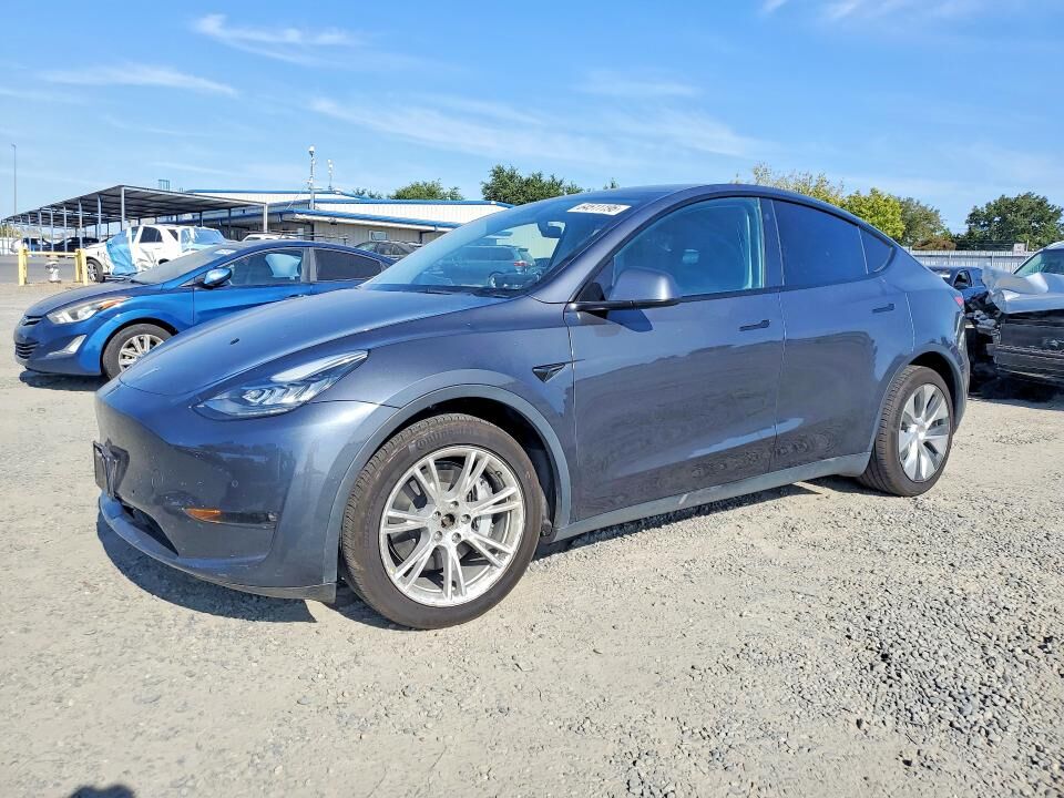 2022 TESLA Model Y