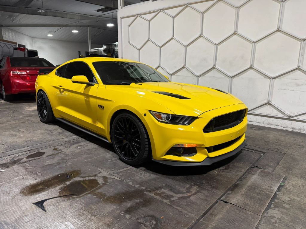 2015 FORD Mustang