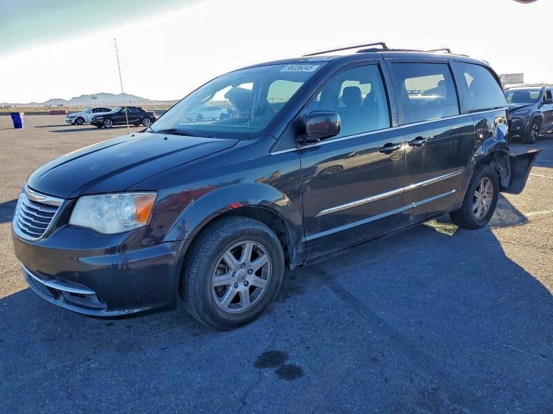 2011 CHRYSLER Town and Country