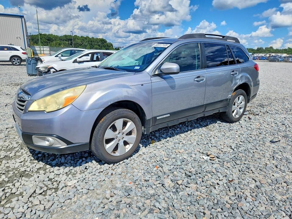 2010 SUBARU Outback