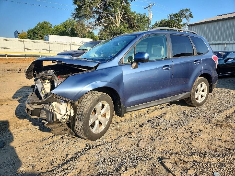 2014 SUBARU Forester