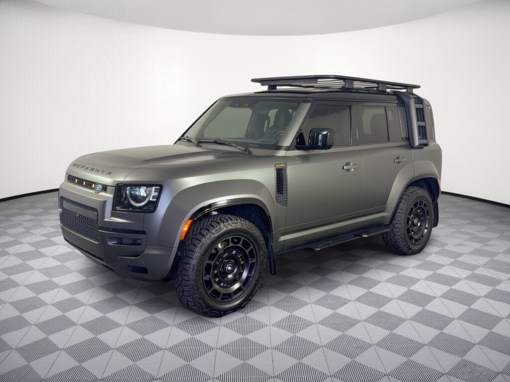 2025 LAND ROVER Defender