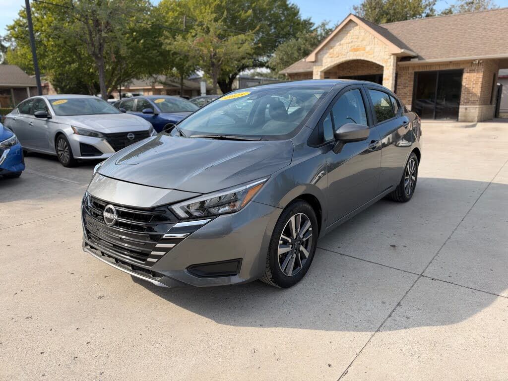 2025 NISSAN Versa