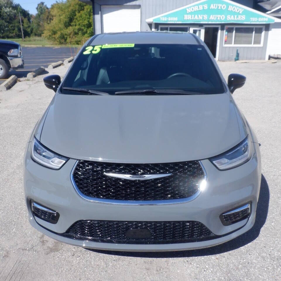 2025 CHRYSLER Pacifica