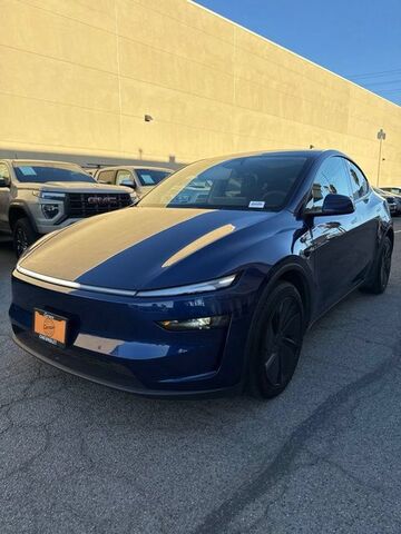 2026 TESLA Model Y