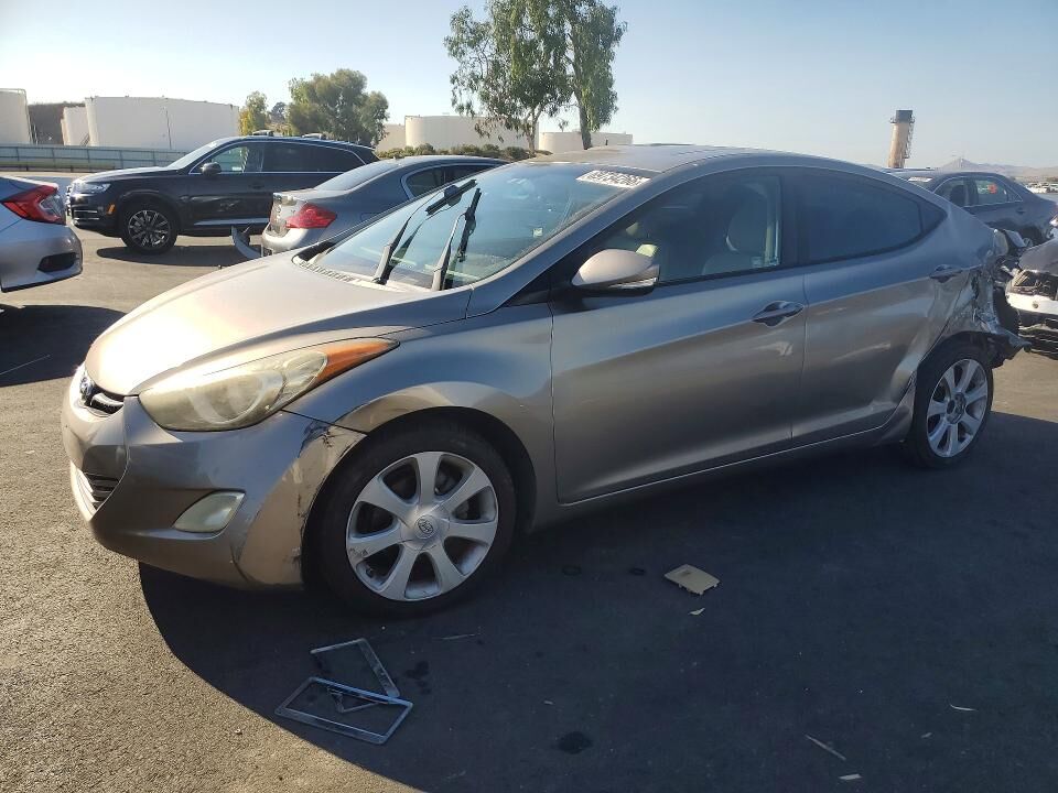 2012 HYUNDAI Elantra