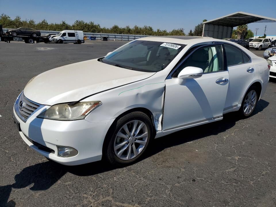 2011 LEXUS ES