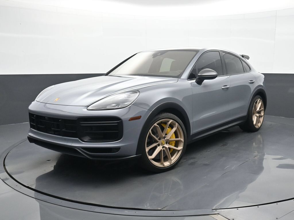 2023 PORSCHE Cayenne