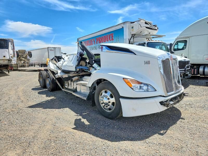 2024 KENWORTH T680