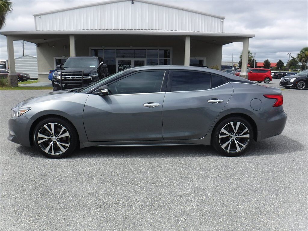 2017 NISSAN Maxima