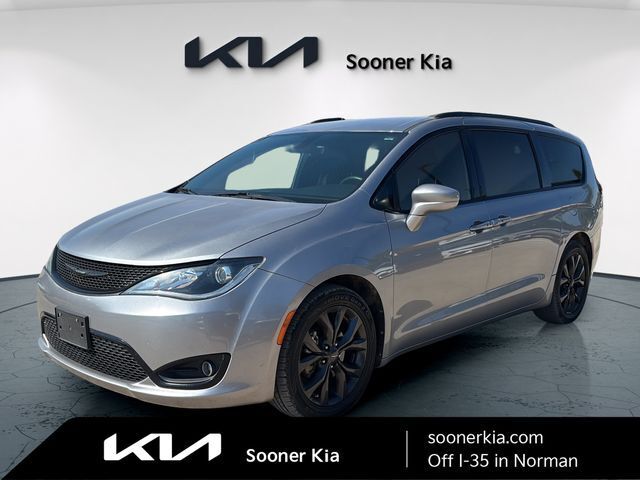2019 CHRYSLER Pacifica