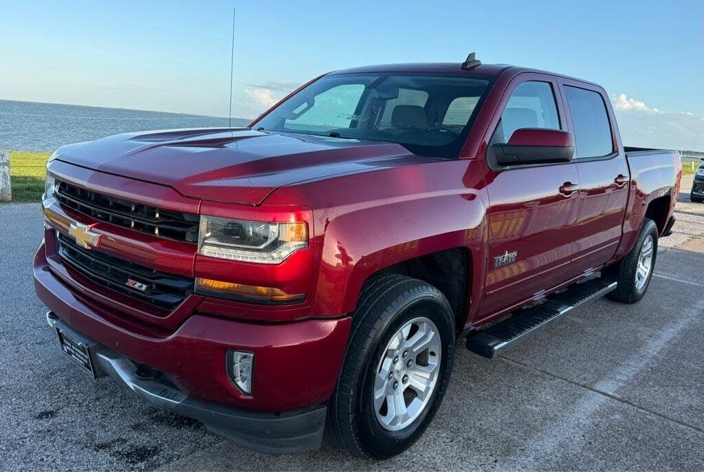 2018 CHEVROLET Silverado