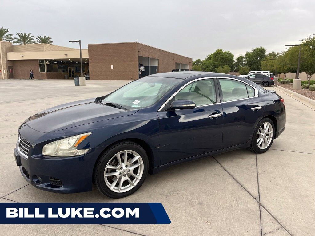 2011 NISSAN Maxima