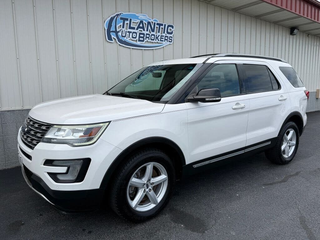 2017 FORD Explorer
