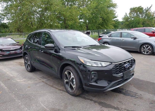 2026 FORD Escape