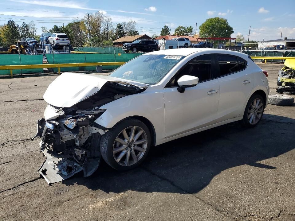 2017 MAZDA Mazda3