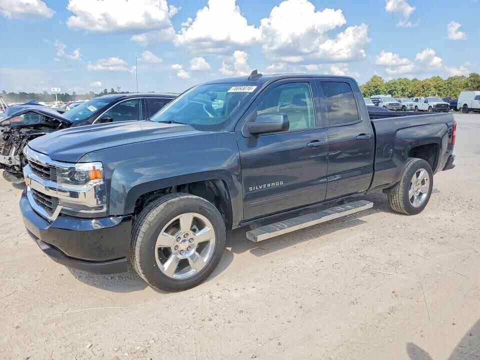 2018 CHEVROLET Silverado