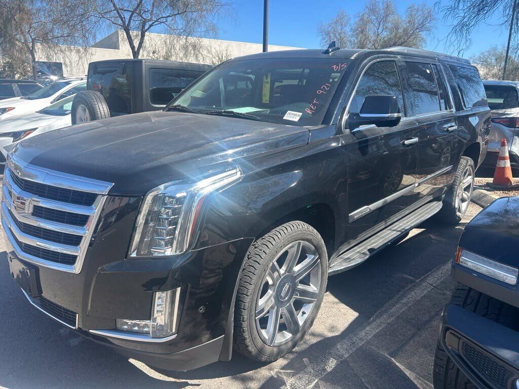 2017 CADILLAC Escalade ESV