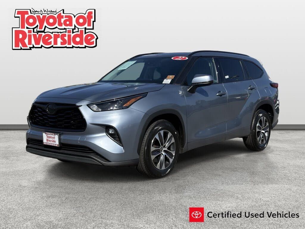 2022 TOYOTA Highlander