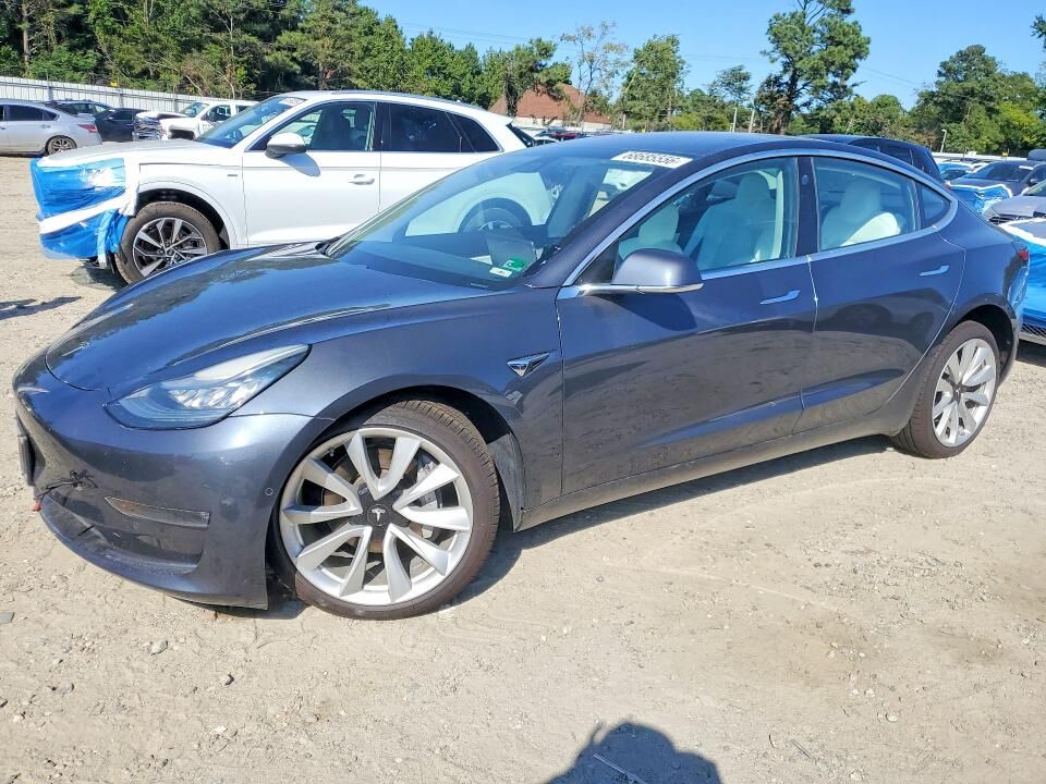 2018 TESLA Model 3