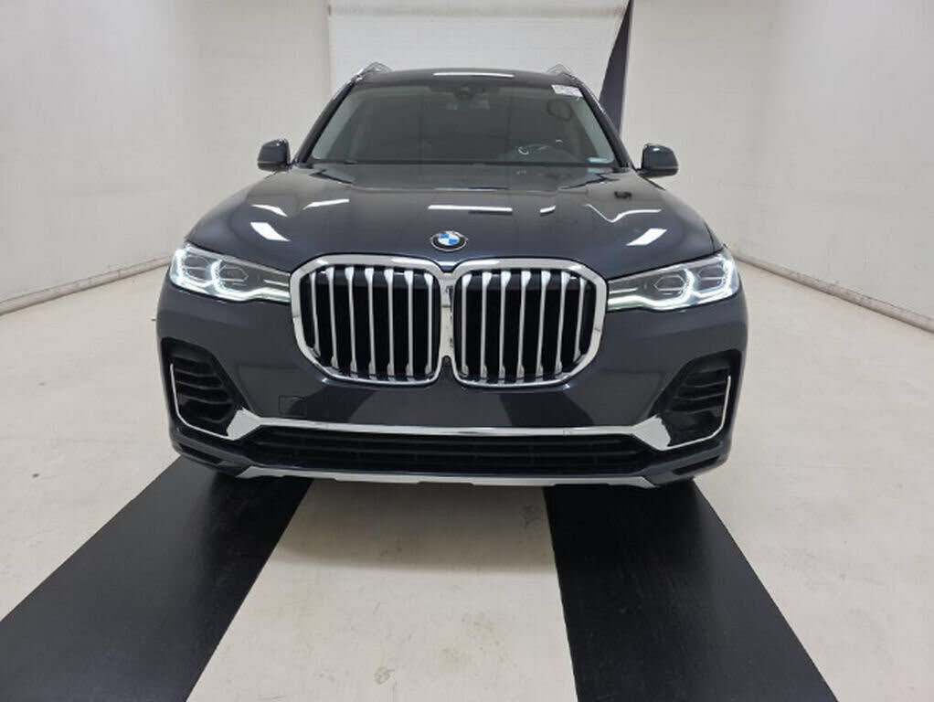 2022 BMW X7