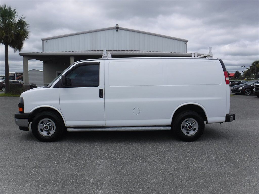 2017 GMC Savana