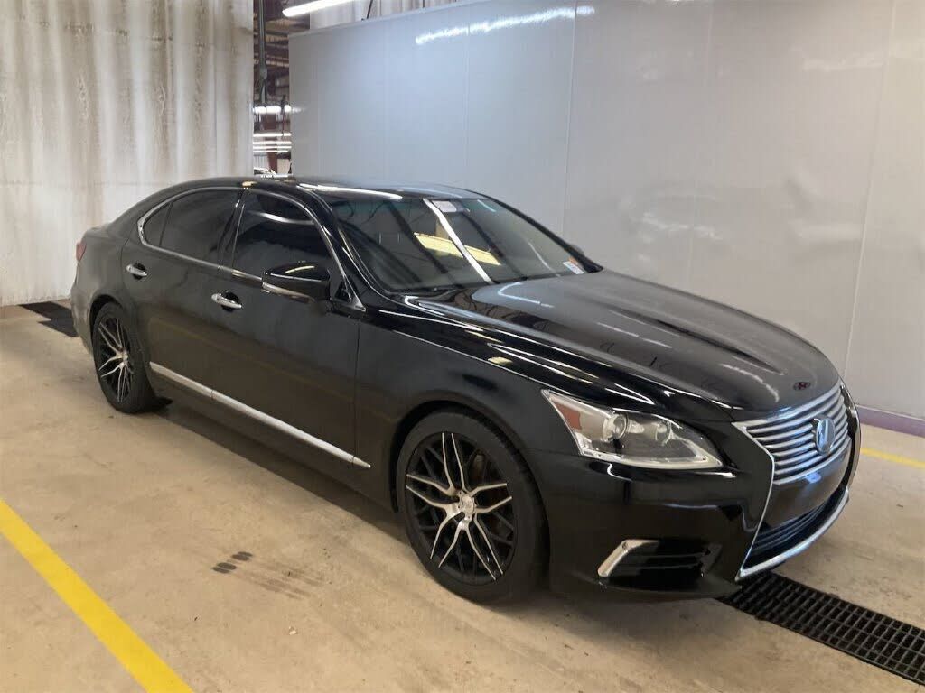2016 LEXUS LS