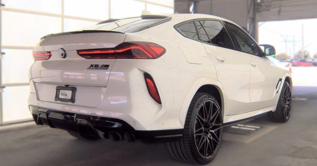 2023 BMW X6