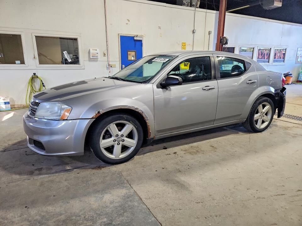 2013 DODGE Avenger