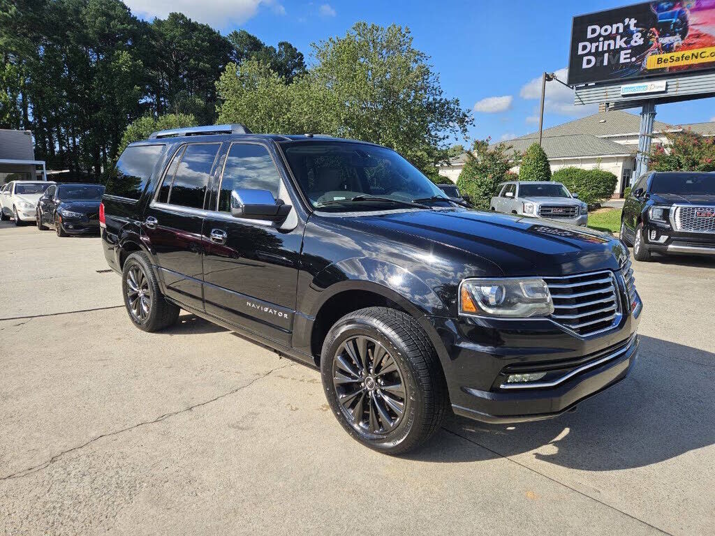 2017 LINCOLN Navigator