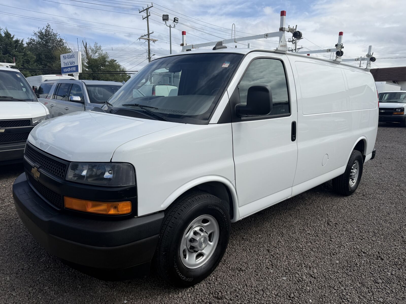 2020 CHEVROLET Express