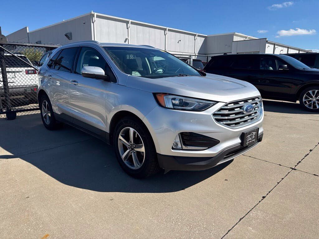2019 FORD Edge