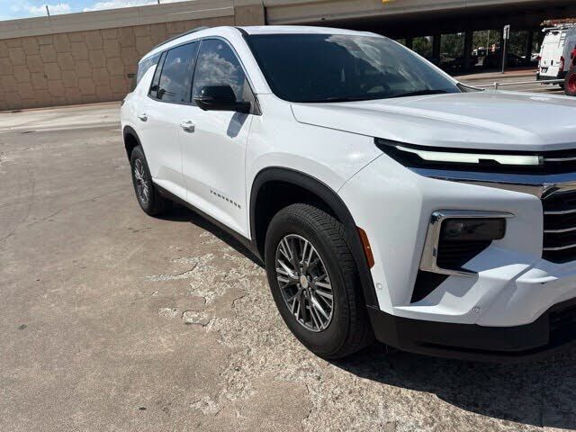 2024 CHEVROLET Traverse