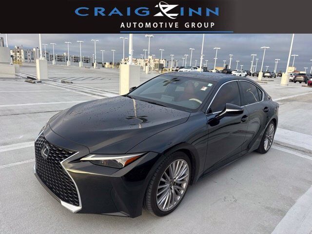 2025 LEXUS IS