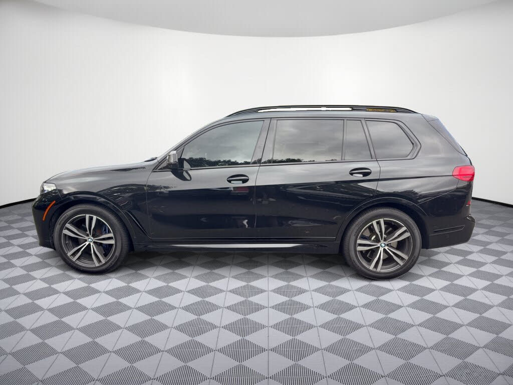 2022 BMW X7