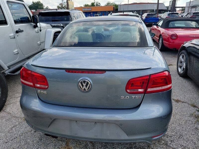 2012 VOLKSWAGEN Eos