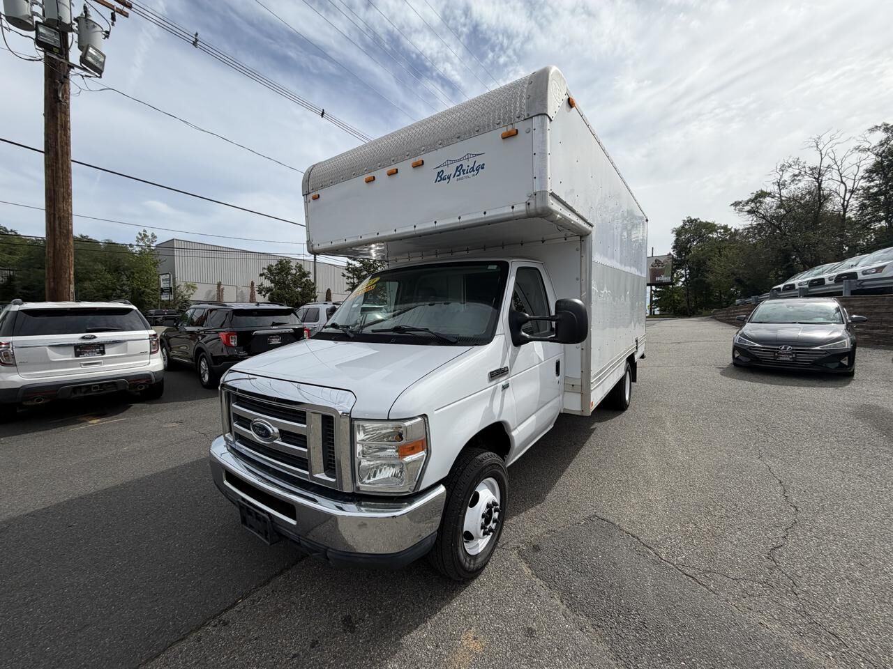 2013 FORD E-350