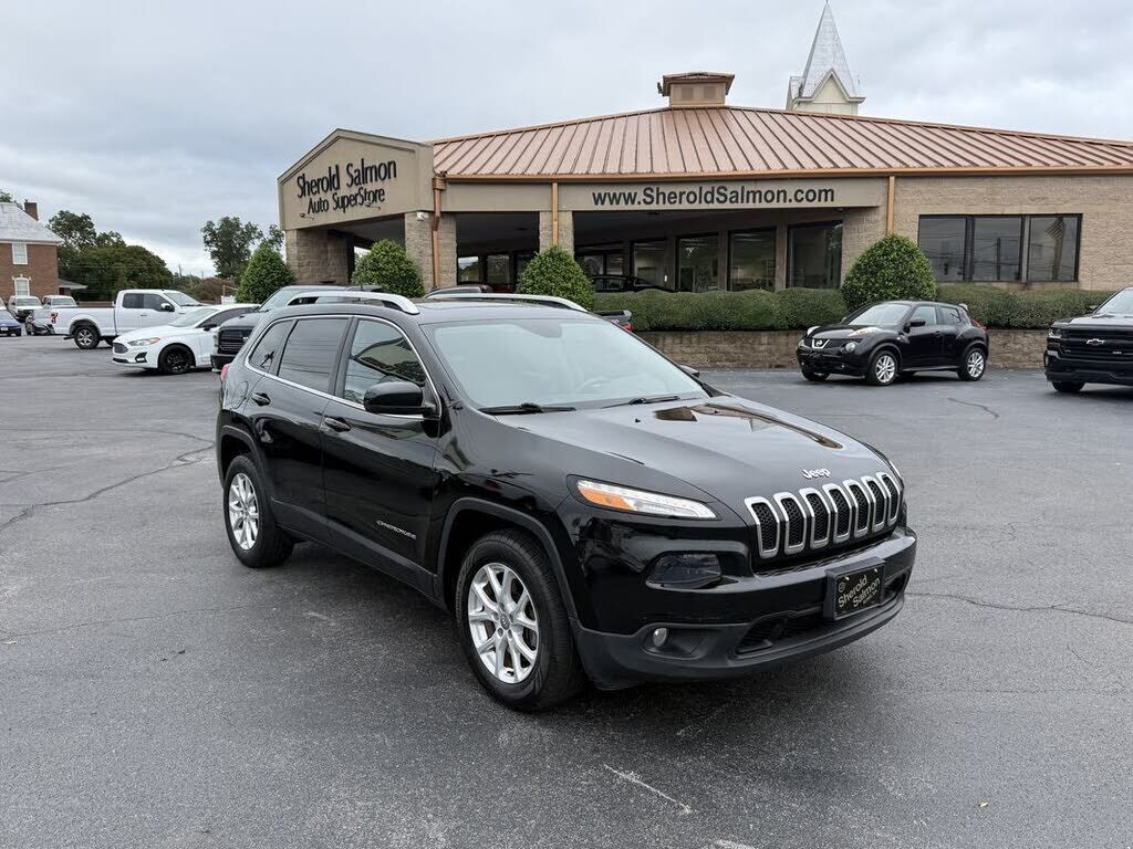 2017 JEEP Cherokee