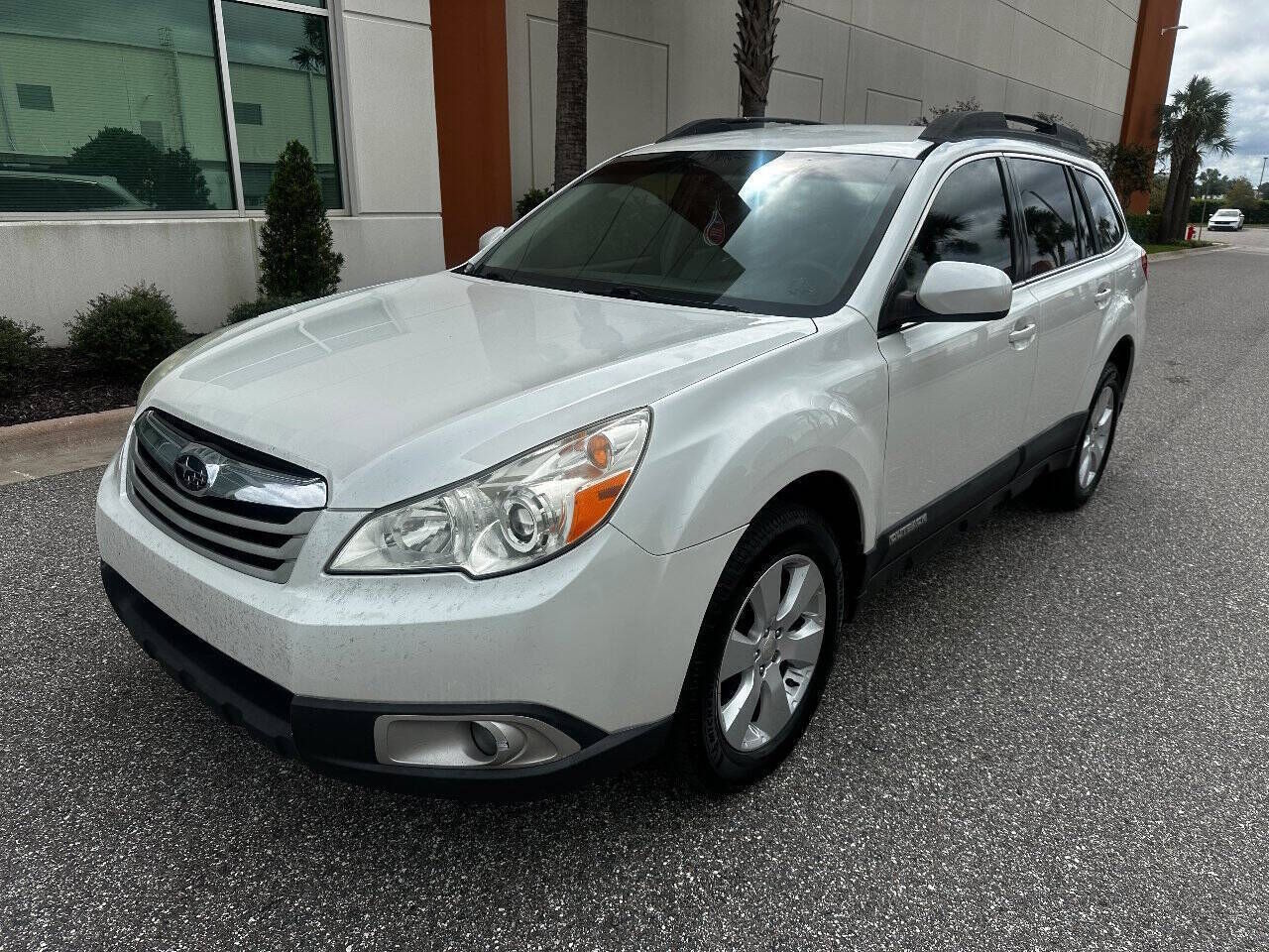 2010 SUBARU Outback