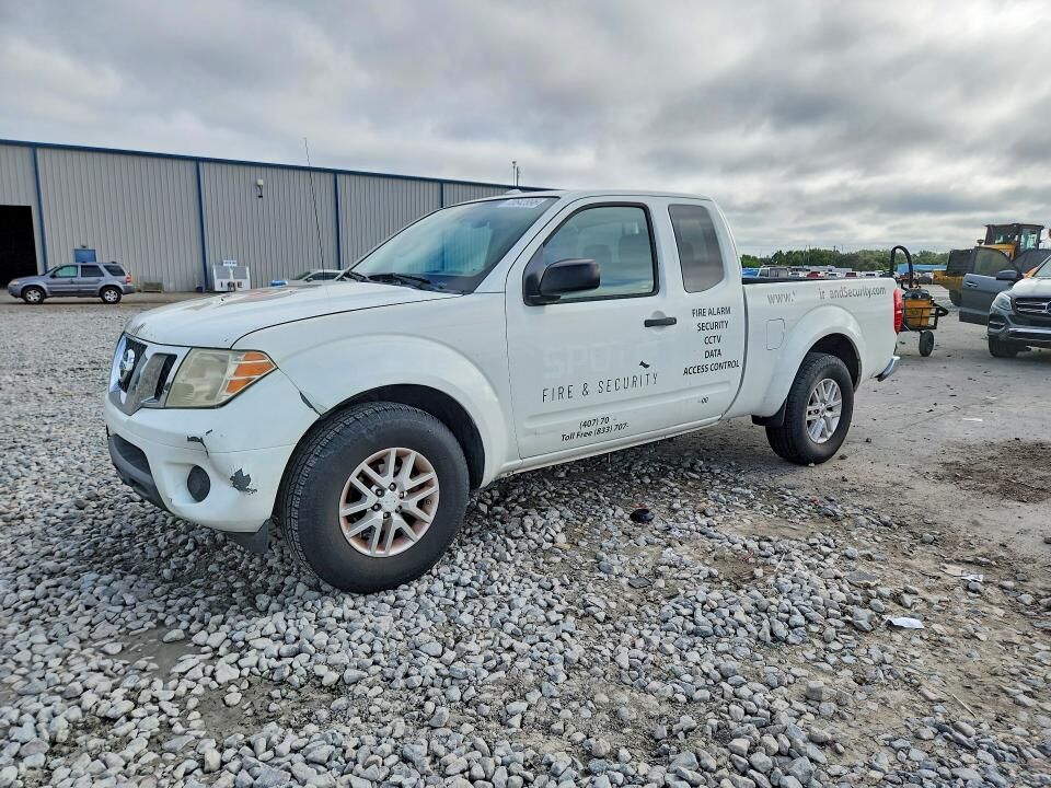 2016 NISSAN Frontier