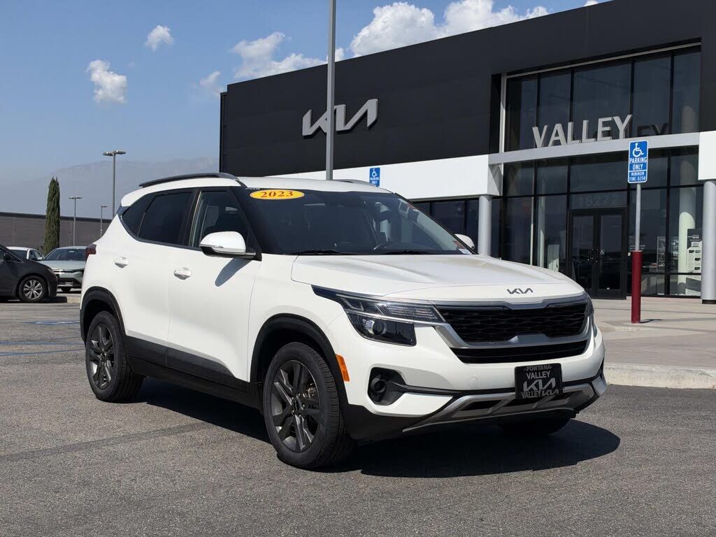 2023 KIA Seltos