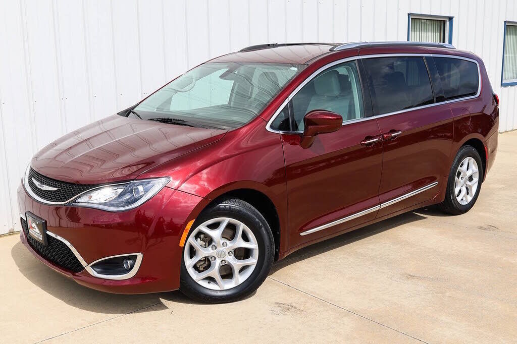 2017 CHRYSLER Pacifica