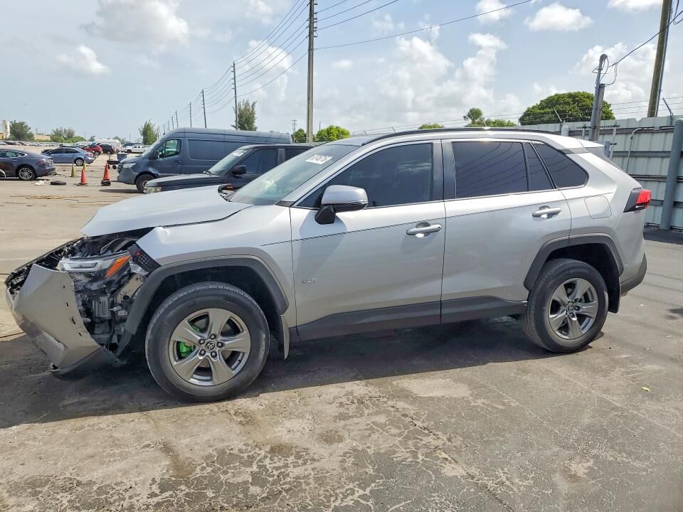 2023 TOYOTA RAV4