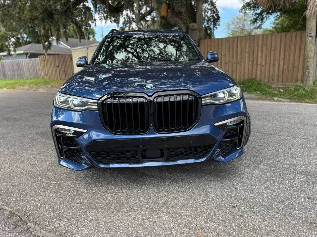 2021 BMW X7