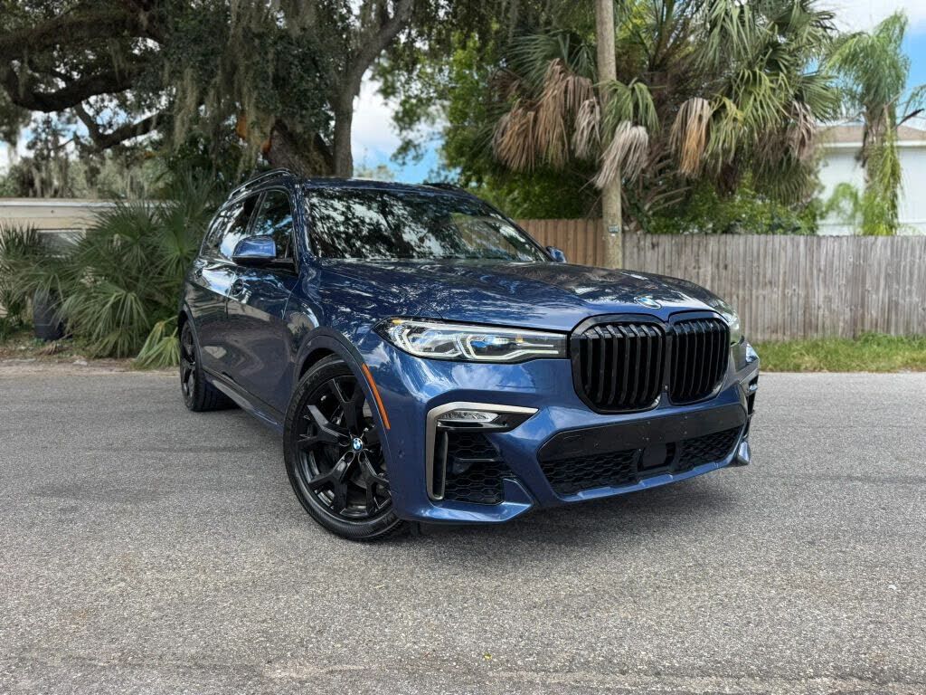 2021 BMW X7