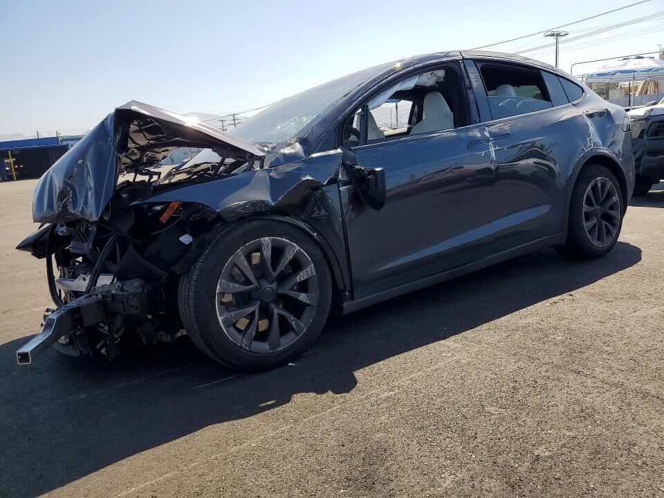 2023 TESLA Model X