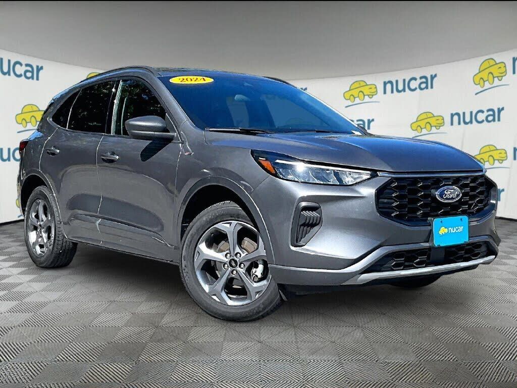 2024 FORD Escape