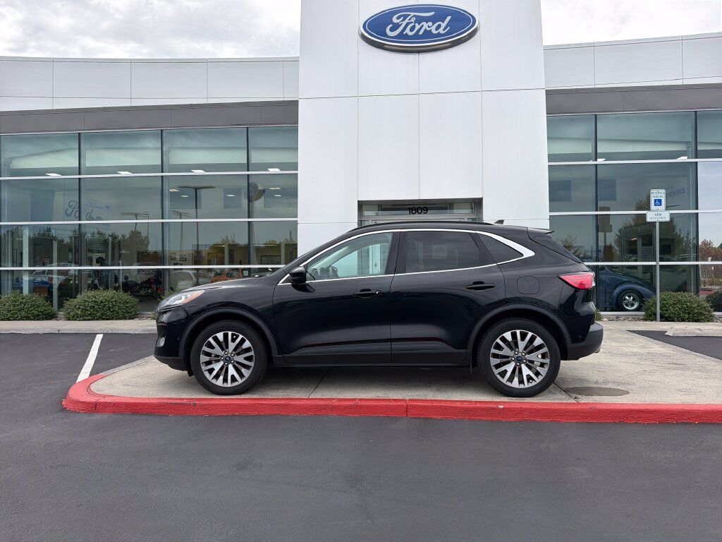2021 FORD Escape